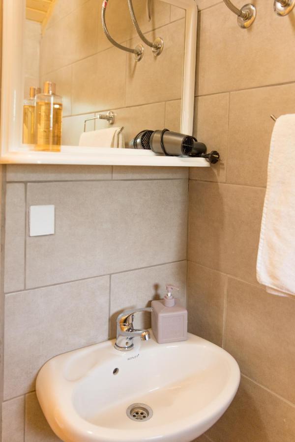 Katana Village Apartment อุลซิน ภายนอก รูปภาพ