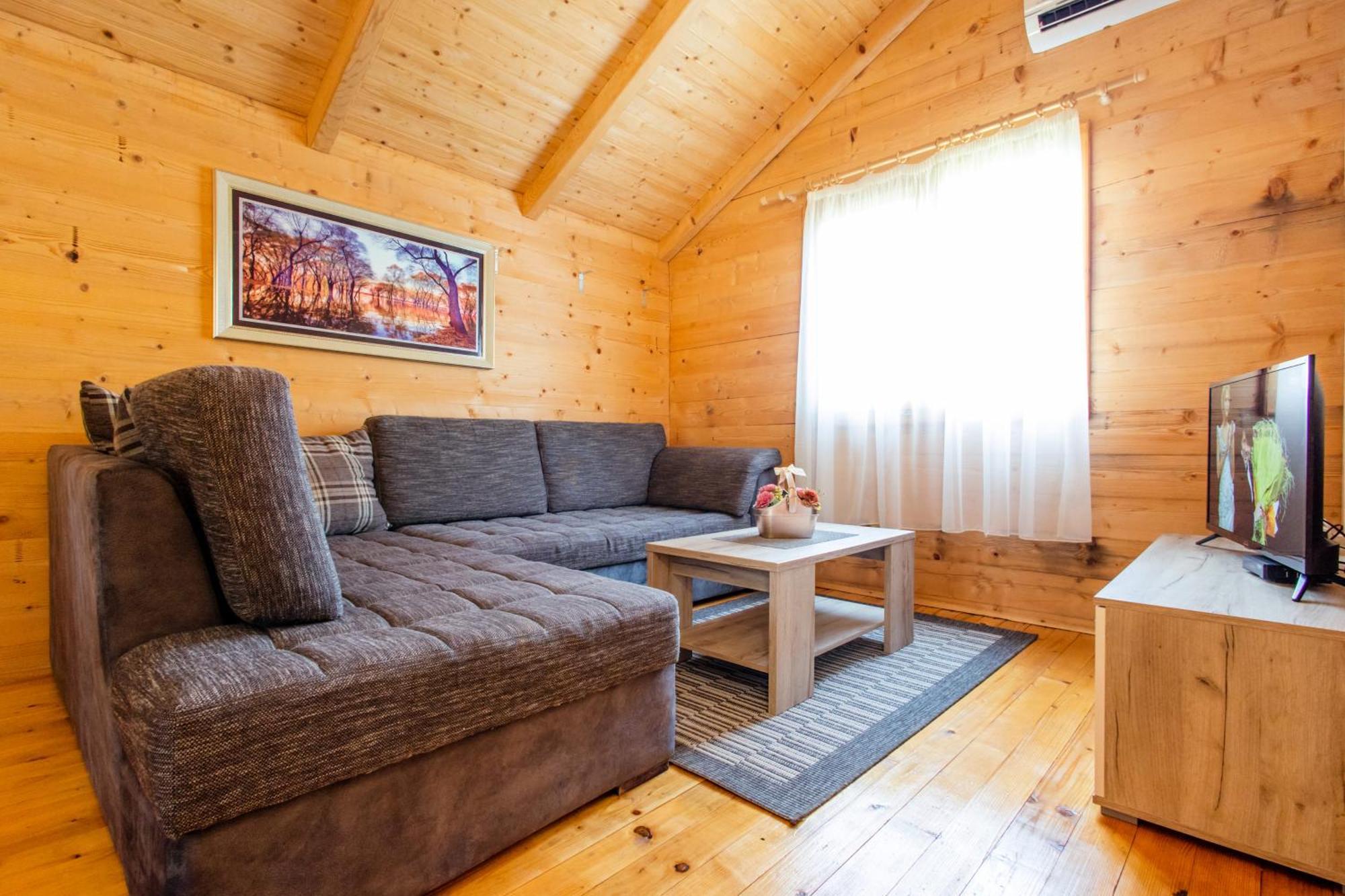Katana Village Apartment อุลซิน ภายนอก รูปภาพ